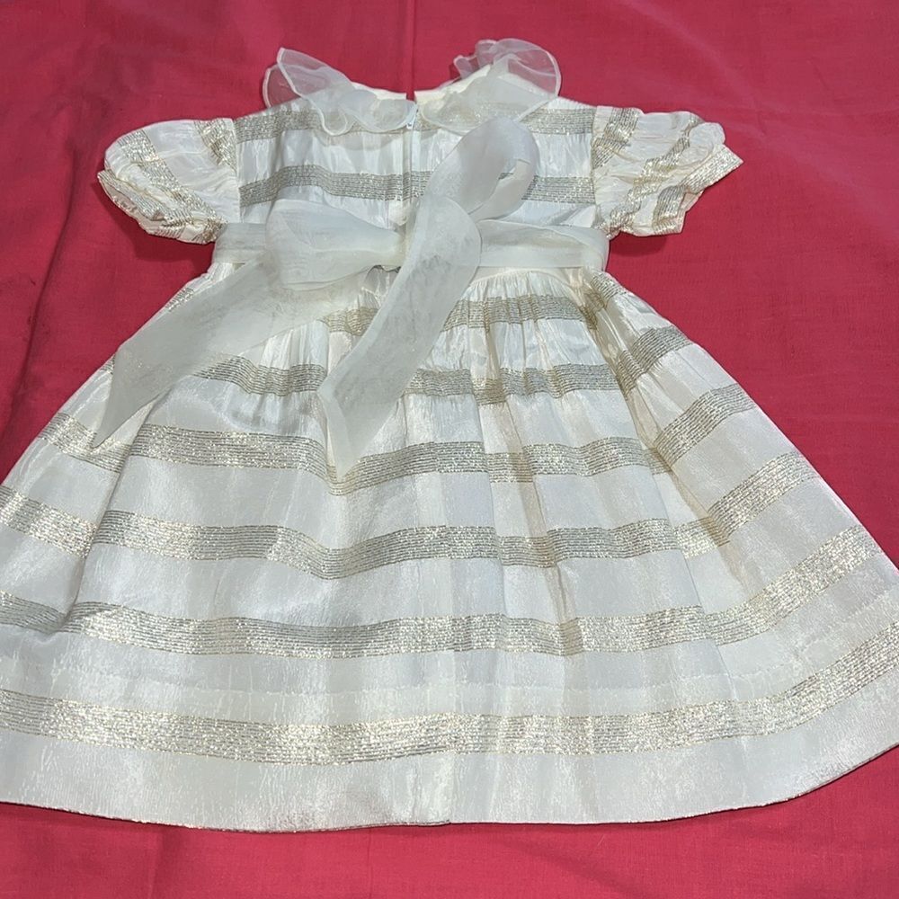 SYLVIA WHYTE for Neiman-Marcus 2T special occasion dress. Ivory, gold and silver - Picture 2 of 10